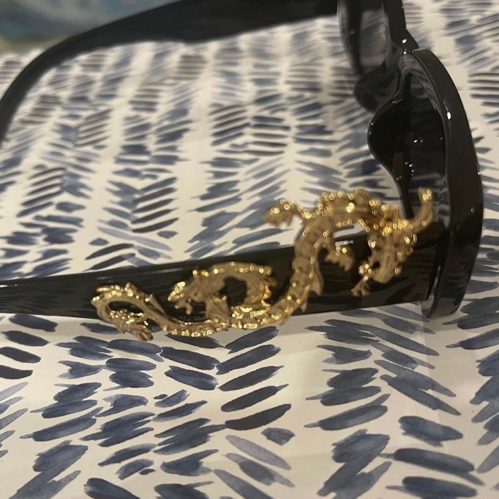 Dragon sunglasses🐉 #sunglasses